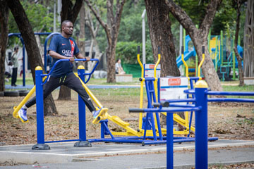 _79A3909-dude-working-out.jpg