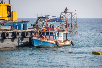 _79A4768-koh-larn-boat-thingy.jpg