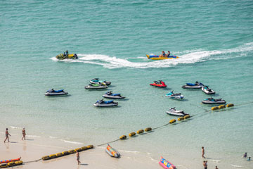 _79A4935-koh-larn-tawaen-beach.jpg