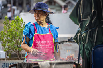 _79A5316-woman-cooking.jpg